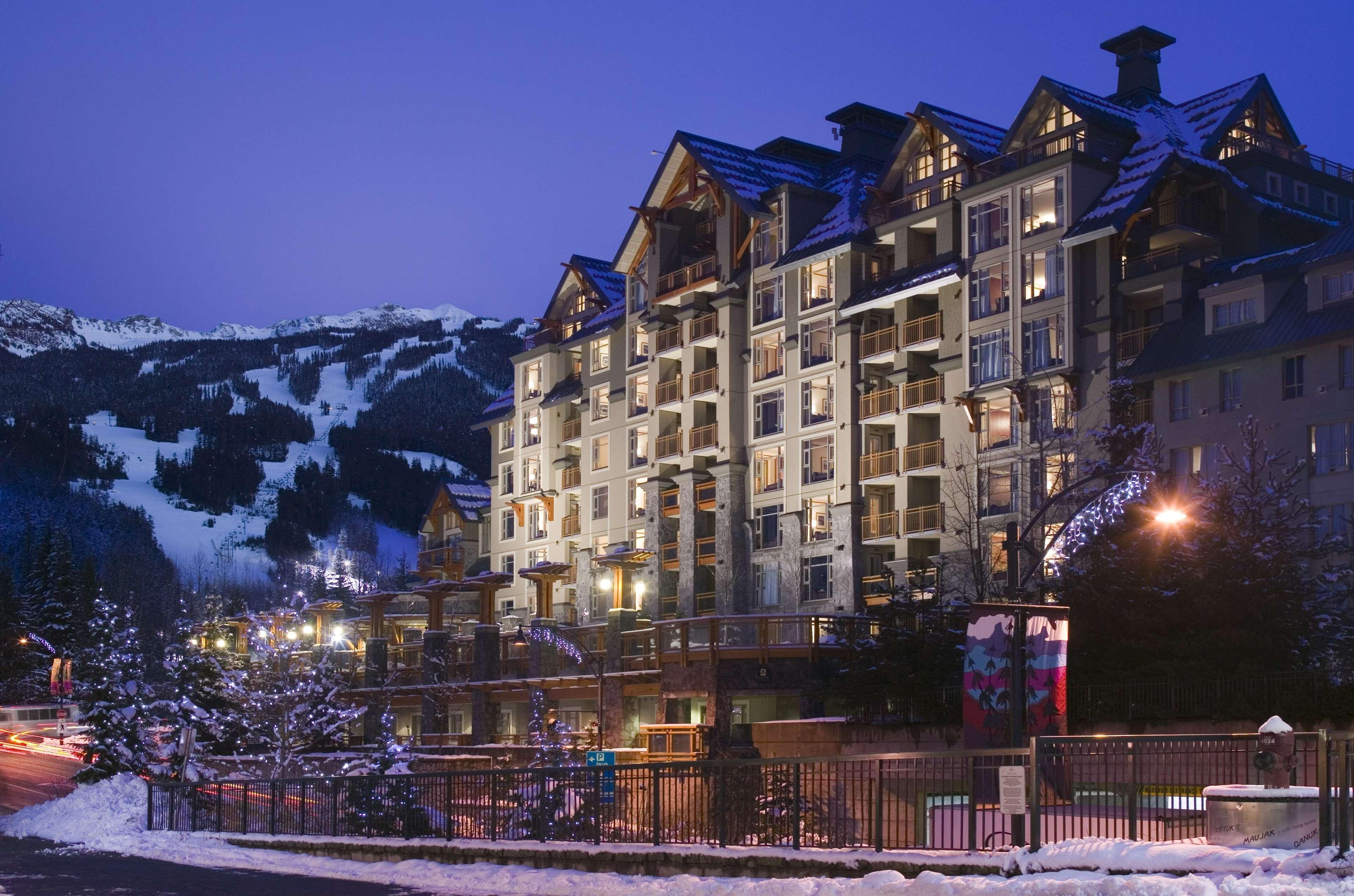 Pan Pacific Whistler Village Centre Exteriör bild