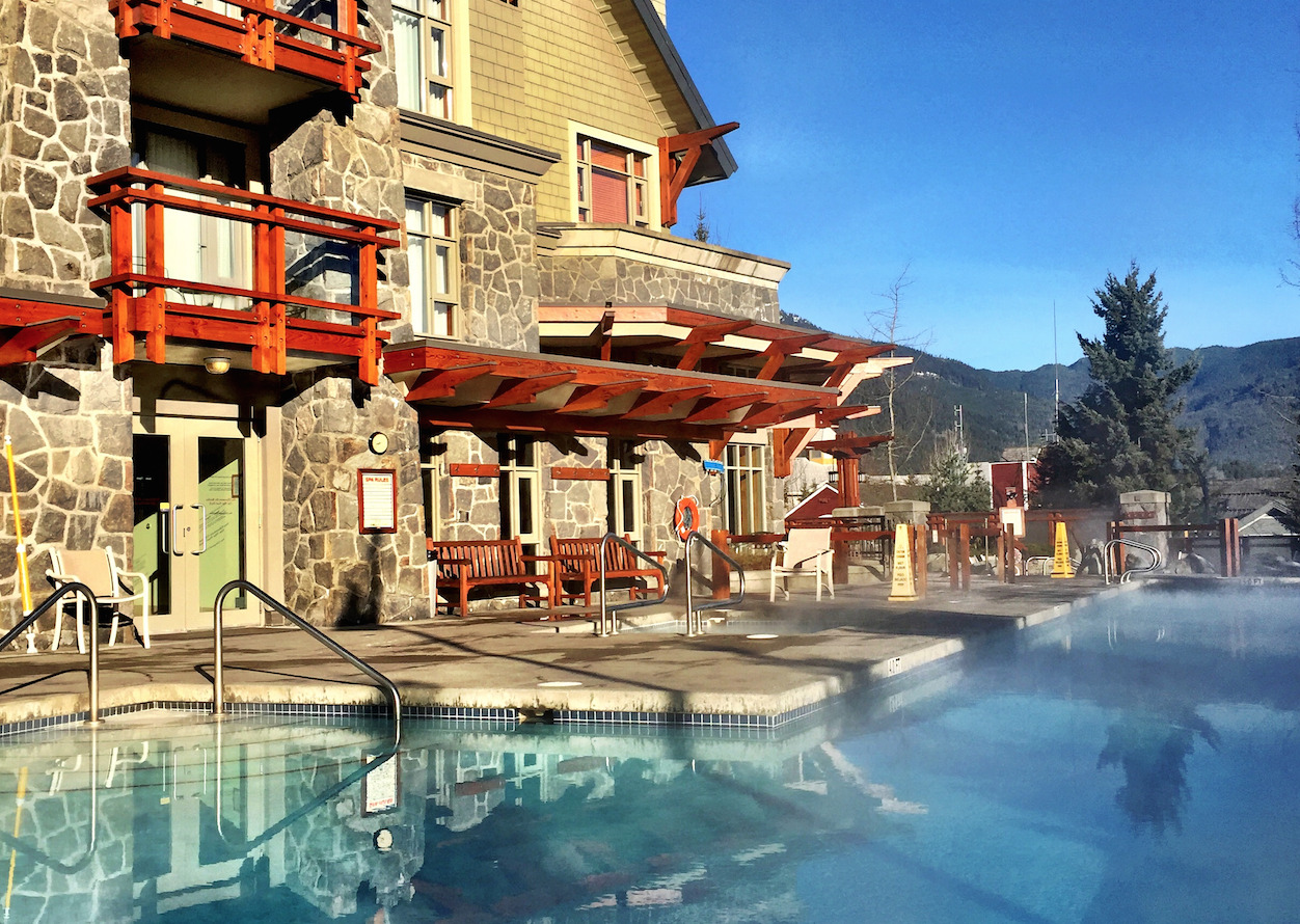 Pan Pacific Whistler Village Centre Exteriör bild